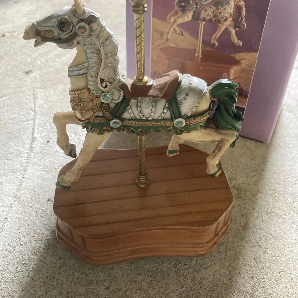 Classic Treasures Somewhere Over The Rainbow Carousel Horse Animated In Orig Box
